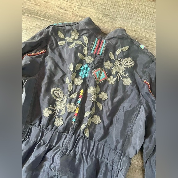 JOHNNY WAS Milton Embroidered Zip-Front Jacket Medium Floral Aztec Tribal Grey - Picture 8 of 8